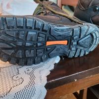 scarponcini per la neve