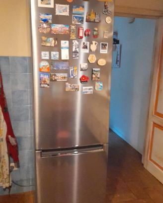 Frigo accia LG fuori incasso NO Frost classe a+++