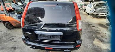 NISSAN X-TRAIL 2003 - PORTELLONE POSTERIORE