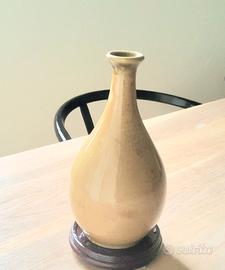Vaso cinese color ambra
