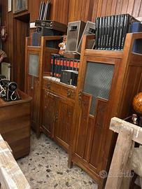 Mobili vintage, specchi, lampadari e oggettistica