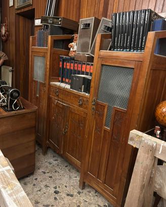 Mobili vintage, specchi, lampadari e oggettistica