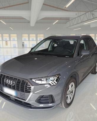 AUDI Q3 35 TDI S TRONIC BUSINESS SUV