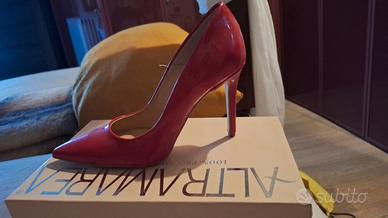 decolte vernice rosso