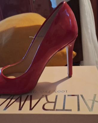decolte vernice rosso