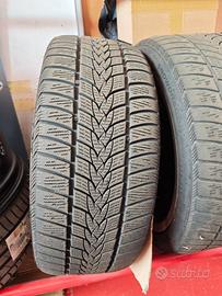 2 gomme invernali 225/40/18 Imperial snowdragon