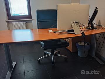Scrivania per ufficio