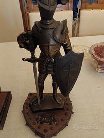 statuine armatura medioevale