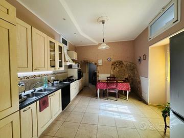 Castel S. Giorgio:su 2 livelli