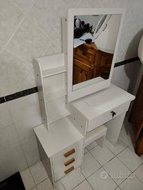 Mobile trucco da bagno