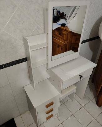 Mobile trucco da bagno