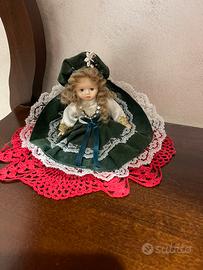 Bambola in porcellana biscuit