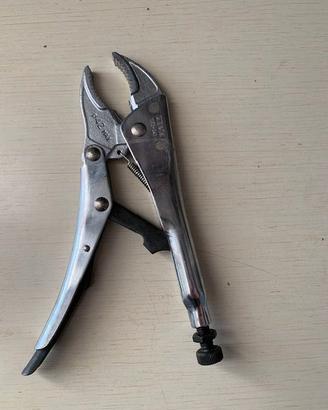 Pinza a pressione