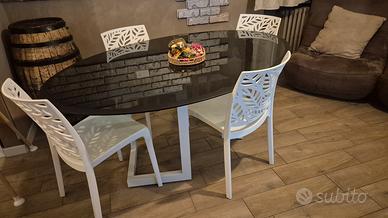 tavolo in vetro da sala