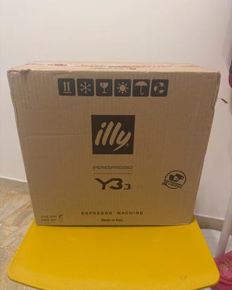 Macchinetta del caffe illy ioerespresso y3.3