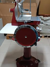 Affettatrice a volano manuale