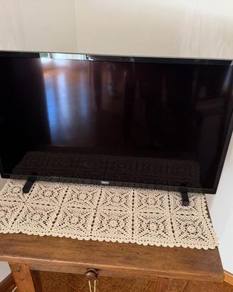 TV Philips 32" Full HD LED – Modello 32PHS6605/12