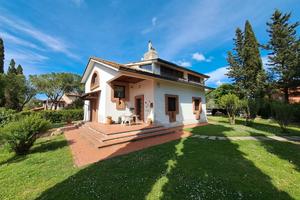 Villa con parco Peccioli Ghizzano