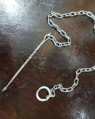 Antico puntatore in argento.