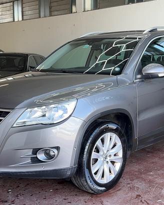 Volkswagen Tiguan 2.0 TDI DPF 4MOTION Sport & Styl