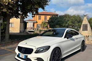 Mercedes-Benz C300 D AMG COUPÉ
