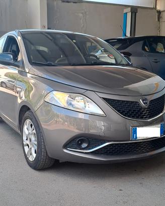 Lancia Ypsilon GPL 1.2 69 CV 5 porte GPL