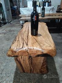 Tavolino da caffè in ulivo sardo