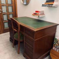 Scrivania da ufficio pubblico