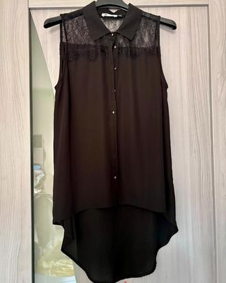 Camicetta nera lunga con pizzo