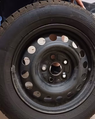 cerchi in ferro per fiat 16  più gomme termiche