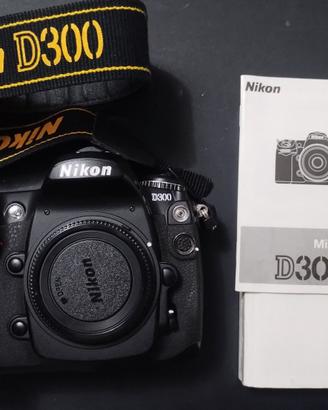 Nikon d300 con soli  19000 scatti!
