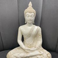 Statua Buddha in Meditazione Thailandia Bianca