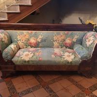 Divano a barca in legno di noce