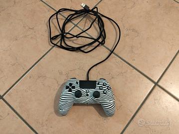 Controller Playstation 4 usato