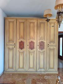 Armadio in legno 5 ante