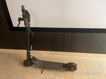 Monopattino segway ninebot con batteria aggiuntiva