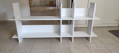 Scaffale/ libreria/ mensola