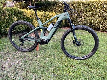 E-BIKE MTB CUBE STEREO CARBONIO