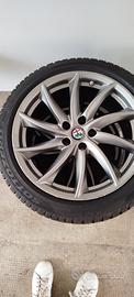 gomme neve Pirelli 