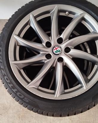 gomme neve Pirelli 