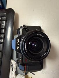 Nikon N 2020 F-501 con obbiettivo AF NiKKor 35-70