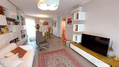 CinQue Vani Tanto Rifinito e Moderno con Garage