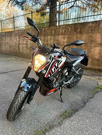 KTM DUKE 125