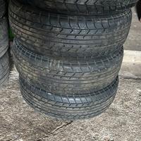 Gomme auto