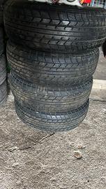 Gomme auto