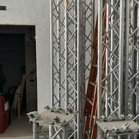 Traliccio  8 pezzi da 2,5 mt cad 30x30x30