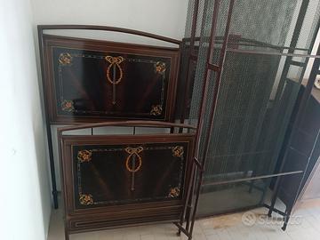 vecchio letto matrimoniale.