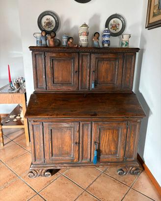 Trumeau antico con ribalta e credenza in legno