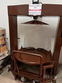 Pressa per vino