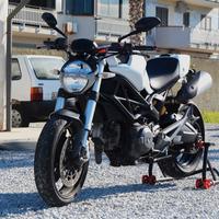 Ducati Monster 696+ - 2010